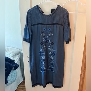 NWT Nanette embroidered dress